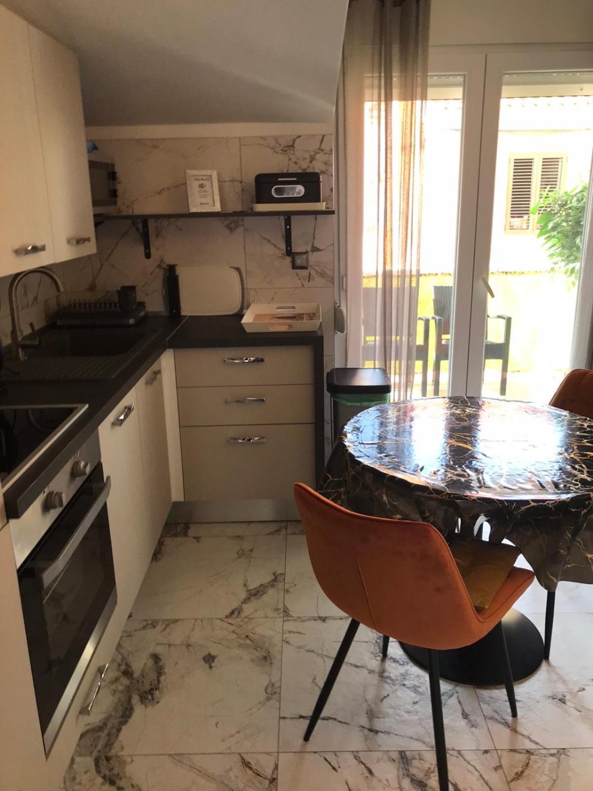 Villa Marica Трогир Екстериор снимка